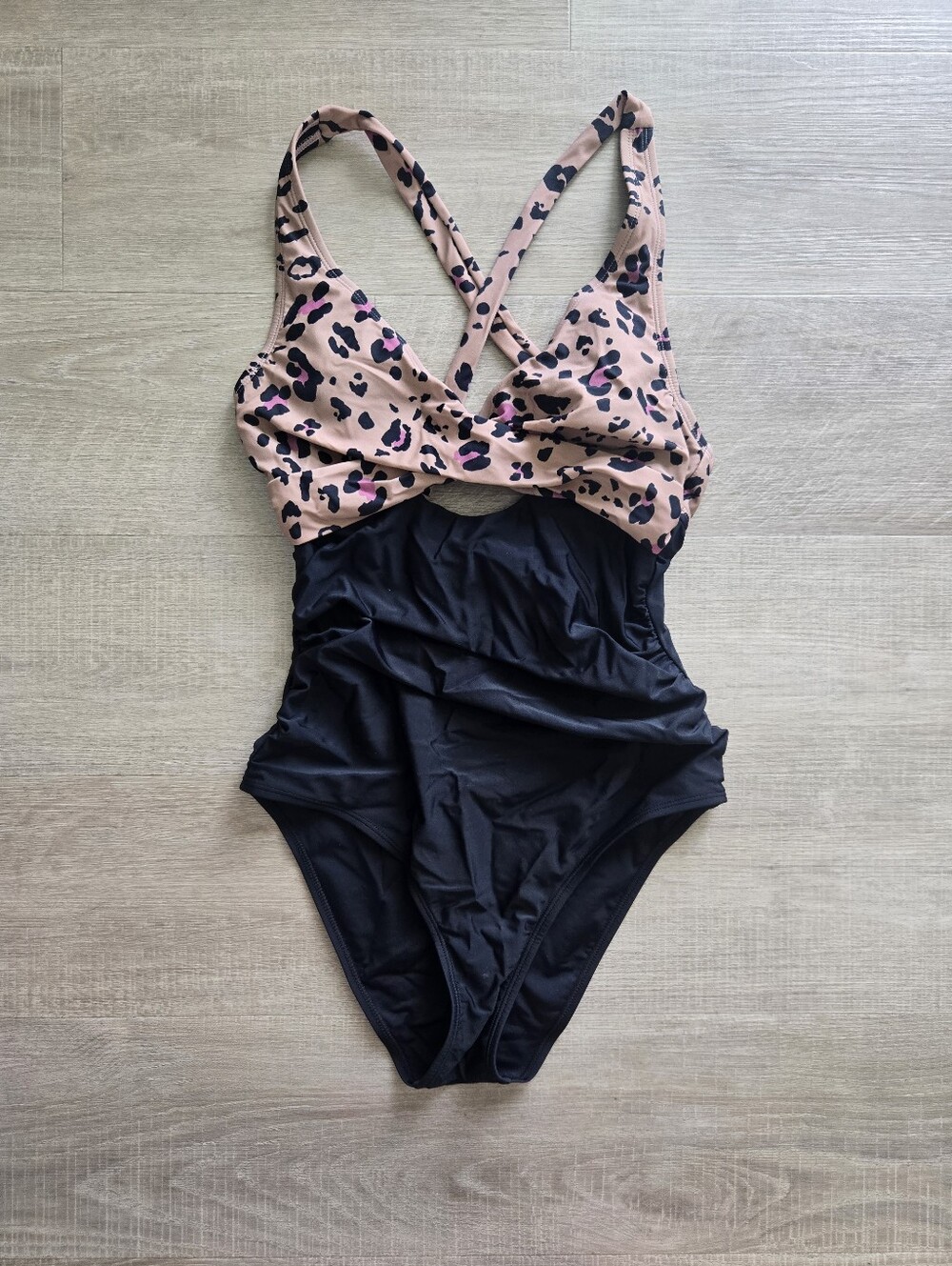 Cupshe Women’s Black One-Piece Swimsuit with Leopard Top